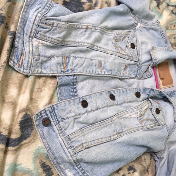 Jean Jacket - Picture 2 of 8